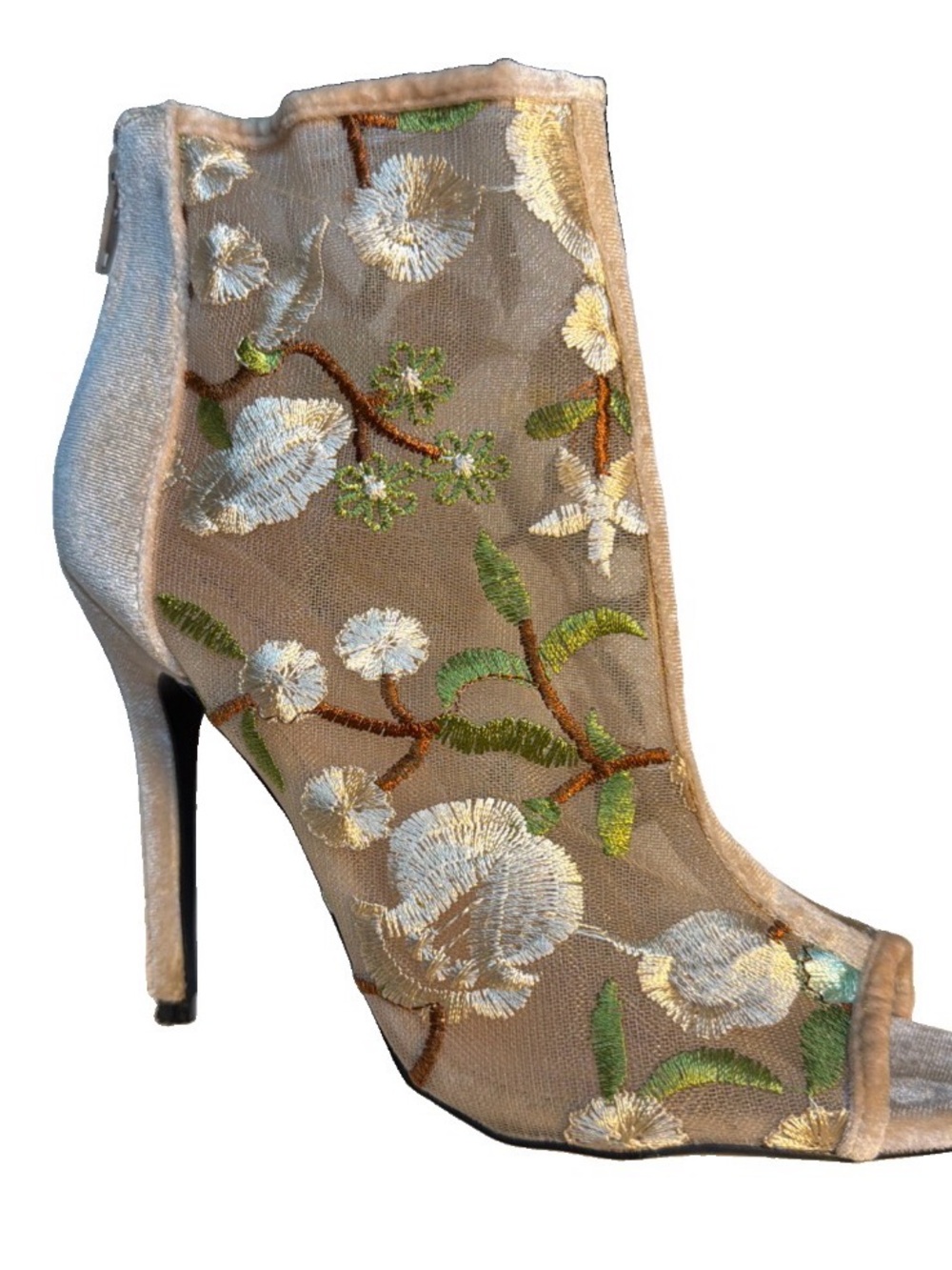 Qupid 8.5 Embroidered Floral Mesh Ankle Bootie - White/Green